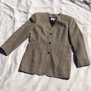 vintage cream + brown houndstooth blazer